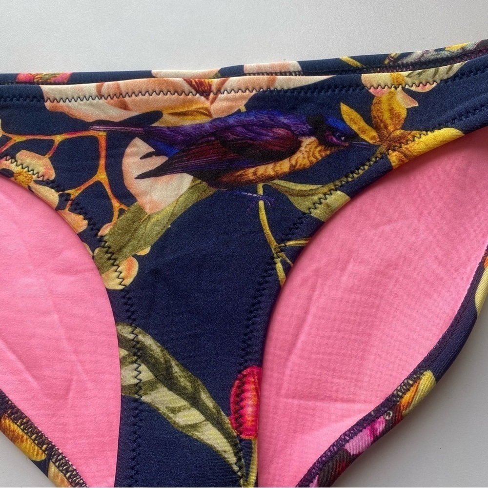 Triangl Neoprene Floral Bird Swim
Bikini Bottoms‎